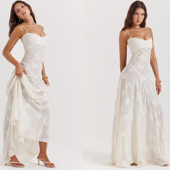 HOUSE OF CB 'Seren' Vintage Cream Floral Lace Back Maxi Dress NWOT - Picture 9 of 17